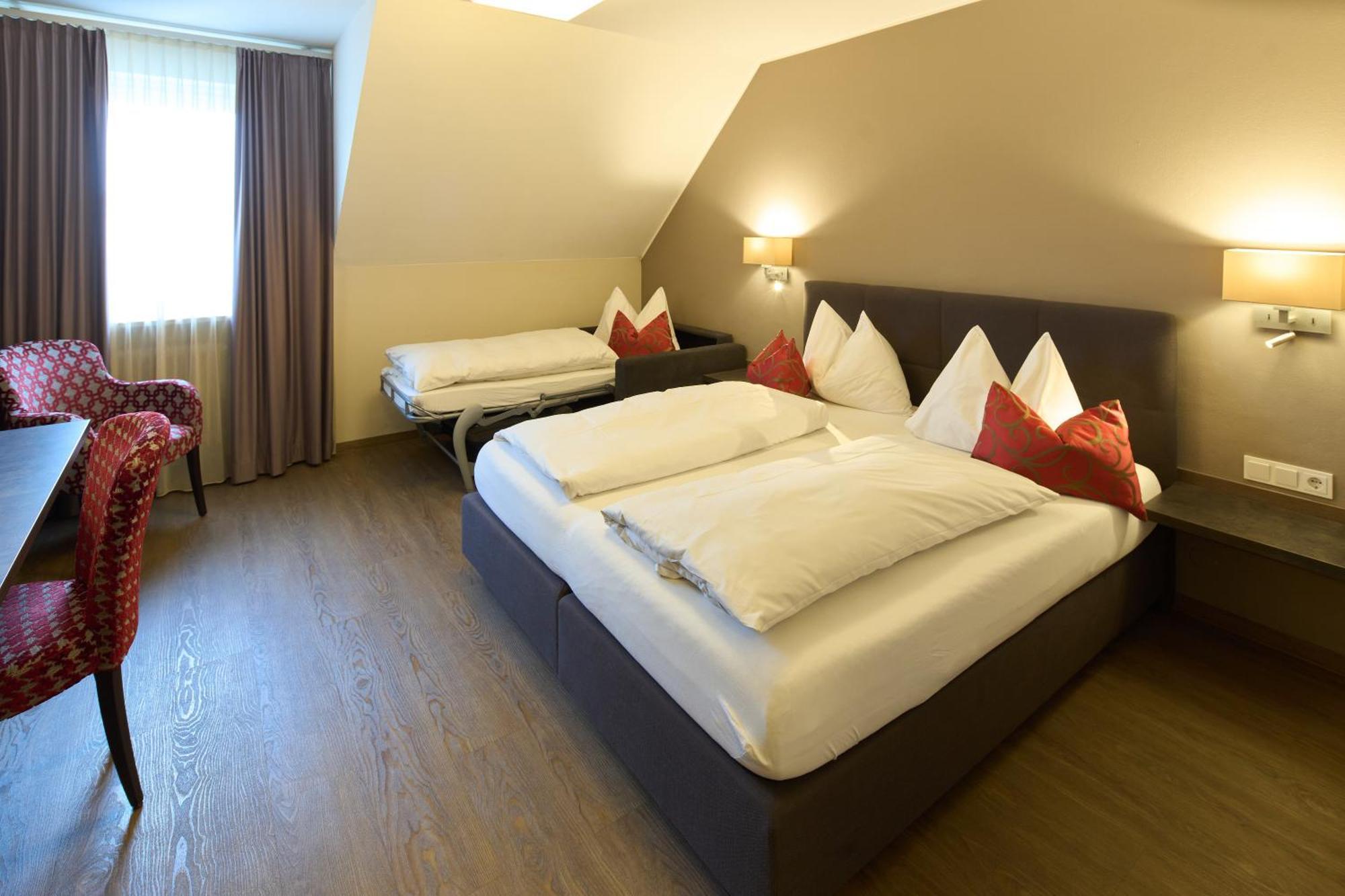 Hotel Staffler Odelzhausen Eksteriør bilde